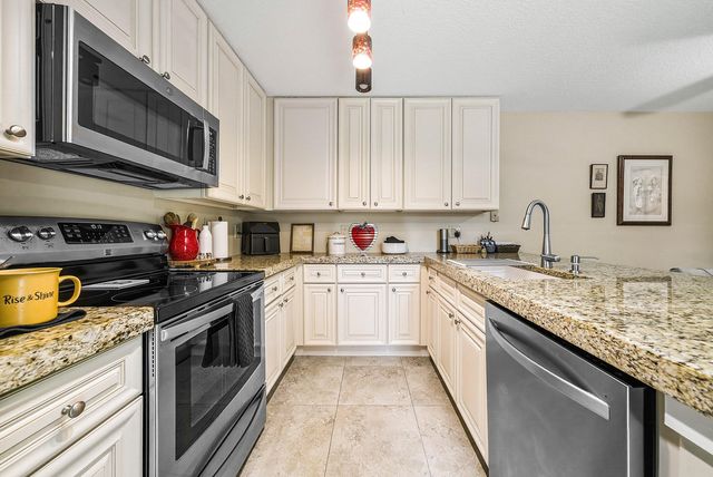 2715 27th Court, Jupiter, FL 33477