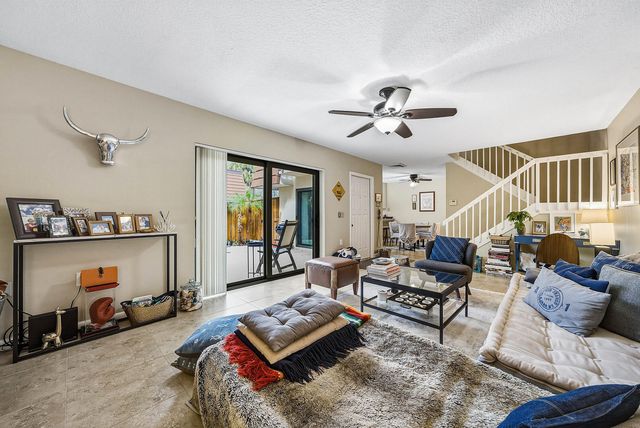 2715 27th Court, Jupiter, FL 33477