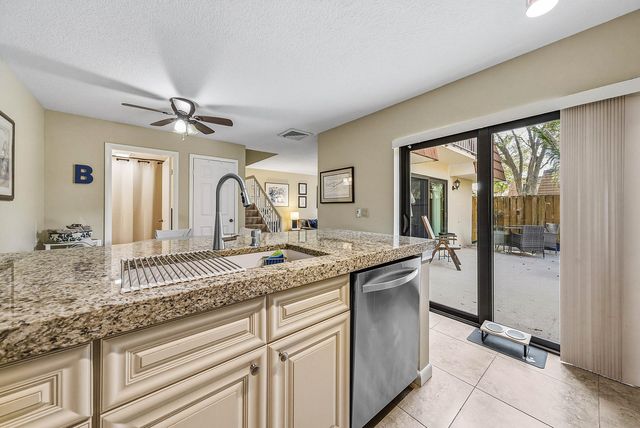 2715 27th Court, Jupiter, FL 33477