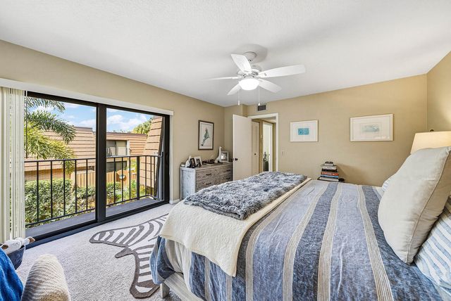 2715 27th Court, Jupiter, FL 33477