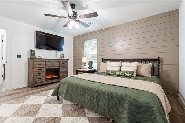 19166 Pinecrest Trail, Rogers, AR 72756