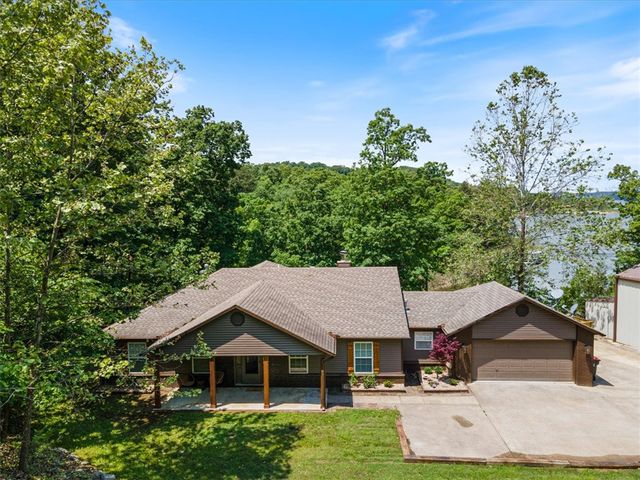 19166 Pinecrest Trail, Rogers, AR 72756
