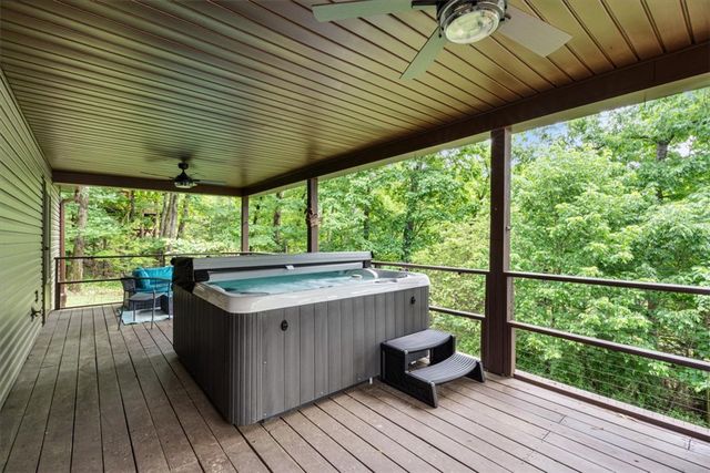 19166 Pinecrest Trail, Rogers, AR 72756