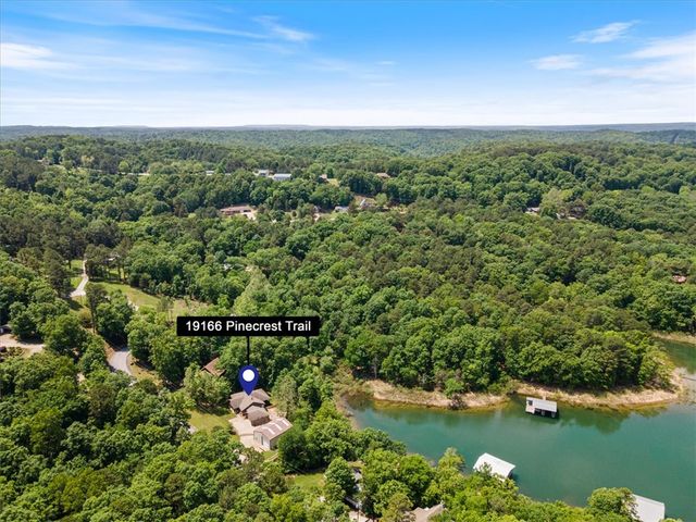 19166 Pinecrest Trail, Rogers, AR 72756