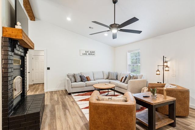 19166 Pinecrest Trail, Rogers, AR 72756