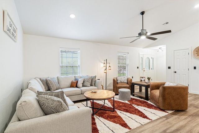 19166 Pinecrest Trail, Rogers, AR 72756