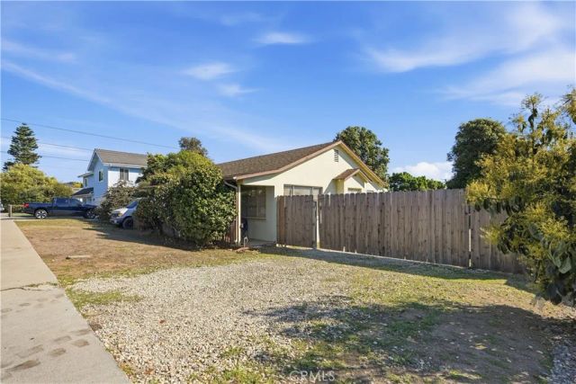 1134 Atlantic City Avenue, Grover Beach, CA 93433