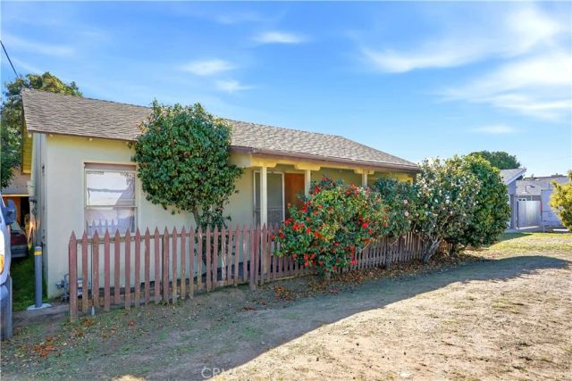 1134 Atlantic City Avenue, Grover Beach, CA 93433