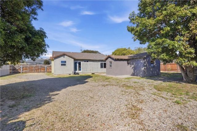 1134 Atlantic City Avenue, Grover Beach, CA 93433