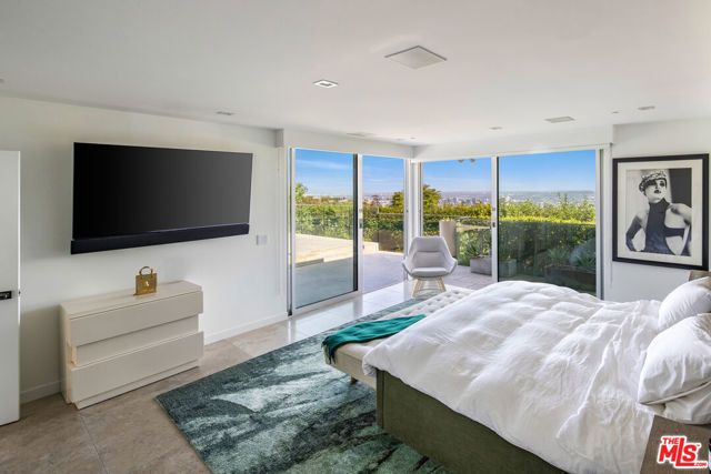 1476 Carla, Beverly Hills, CA 90210