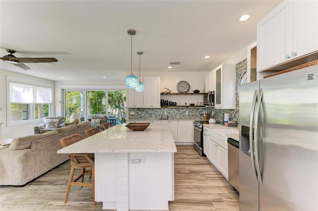 122 BEACH AVENUE, Anna Maria, FL 34216