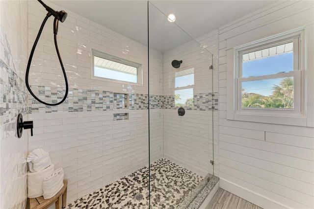 122 BEACH AVENUE, Anna Maria, FL 34216