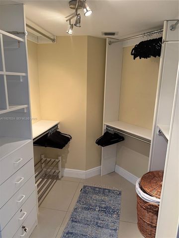 3530 Mystic Pointe Dr 2303, Aventura, FL 33180