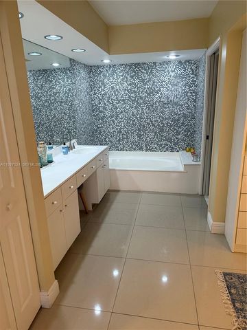 3530 Mystic Pointe Dr 2303, Aventura, FL 33180