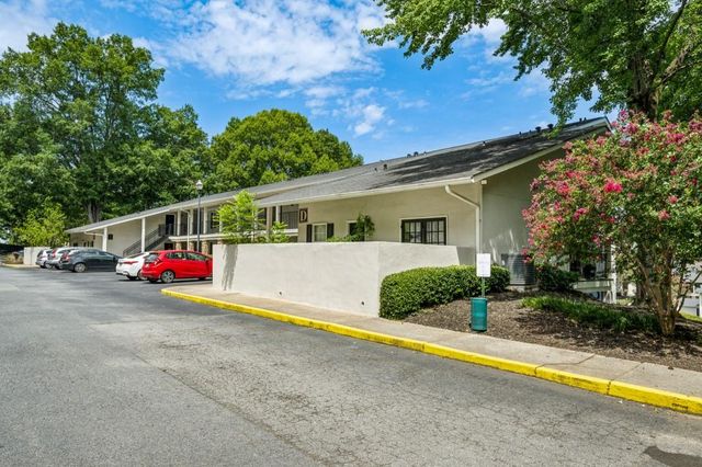 1150 Collier Road NW 13D, Atlanta, GA 30318