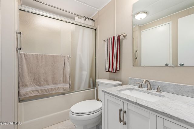 8730 E DEWAN Avenue, Mesa, AZ 85208