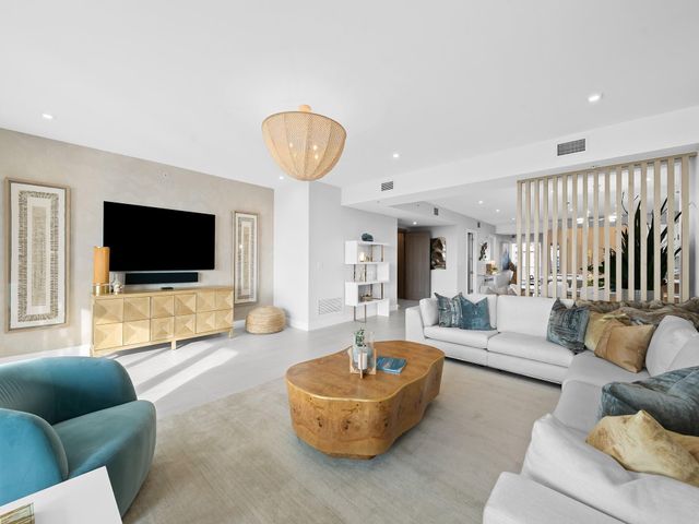 321 N Birch Road 1002, Fort Lauderdale, FL 33304