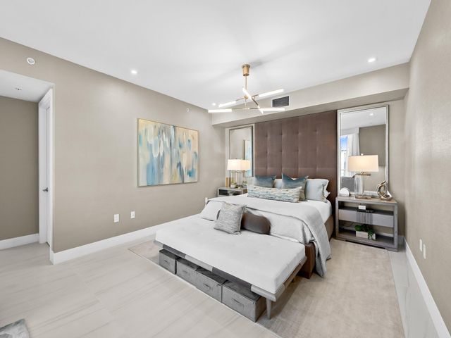 321 N Birch Road 1002, Fort Lauderdale, FL 33304