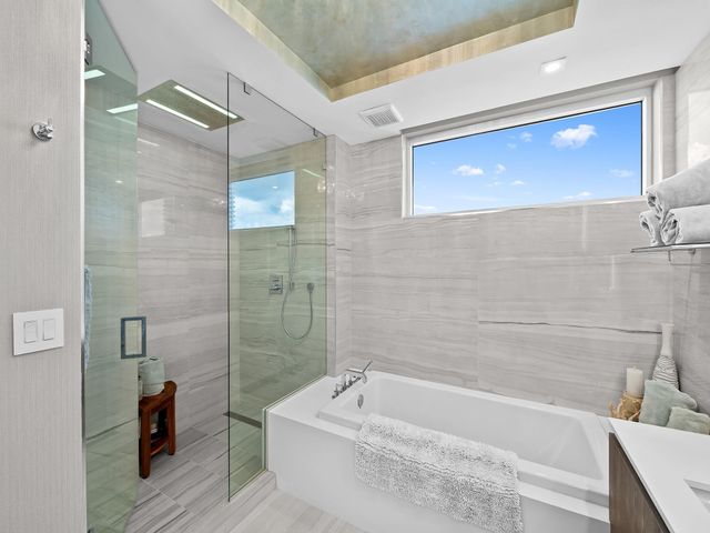 321 N Birch Road 1002, Fort Lauderdale, FL 33304