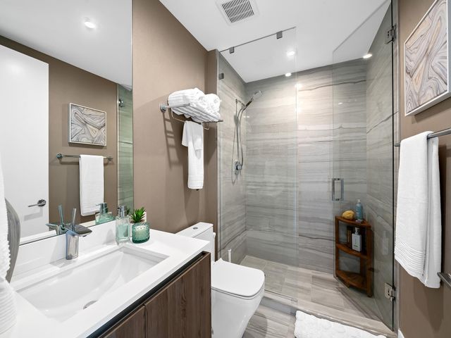 321 N Birch Road 1002, Fort Lauderdale, FL 33304