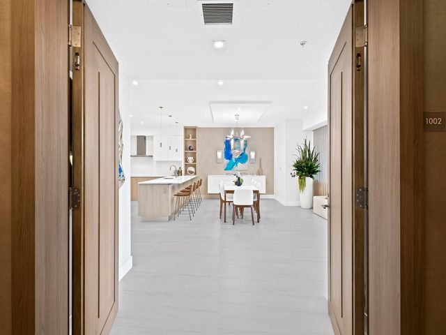 321 N Birch Road 1002, Fort Lauderdale, FL 33304