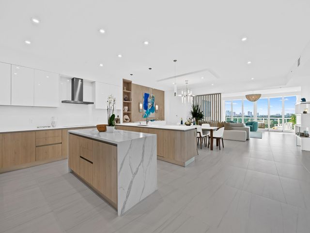 321 N Birch Road 1002, Fort Lauderdale, FL 33304