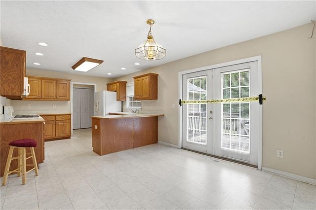 950 Old Canton Road, Marietta, GA 30068