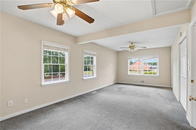 950 Old Canton Road, Marietta, GA 30068