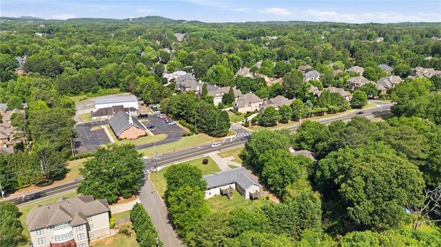 950 Old Canton Road, Marietta, GA 30068