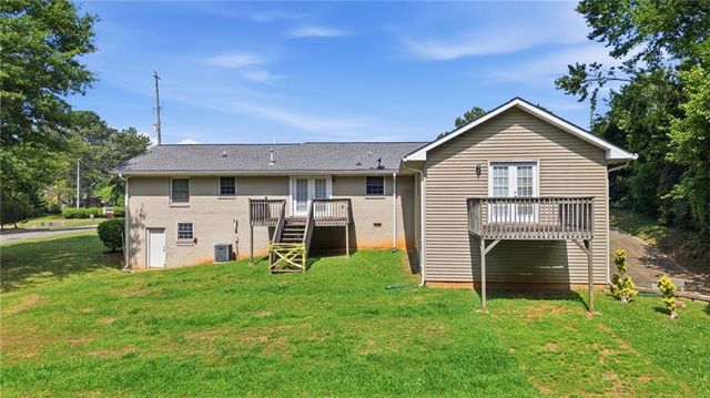 950 Old Canton Road, Marietta, GA 30068