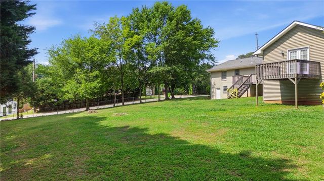 950 Old Canton Road, Marietta, GA 30068