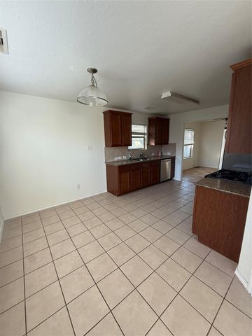 4330 Sprangletop Avenue, Baytown, TX 77521