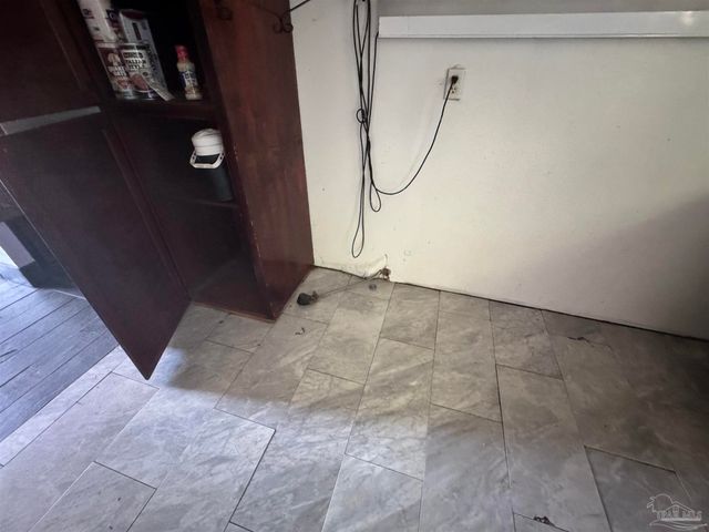 2075 Curry Cir, Pensacola, FL 32504
