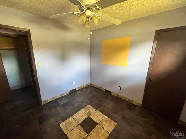 2075 Curry Cir, Pensacola, FL 32504