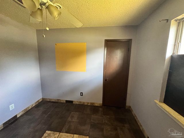 2075 Curry Cir, Pensacola, FL 32504