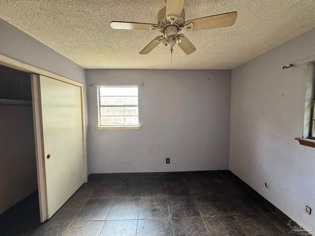 2075 Curry Cir, Pensacola, FL 32504