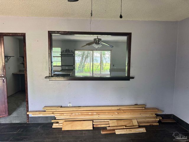 2075 Curry Cir, Pensacola, FL 32504