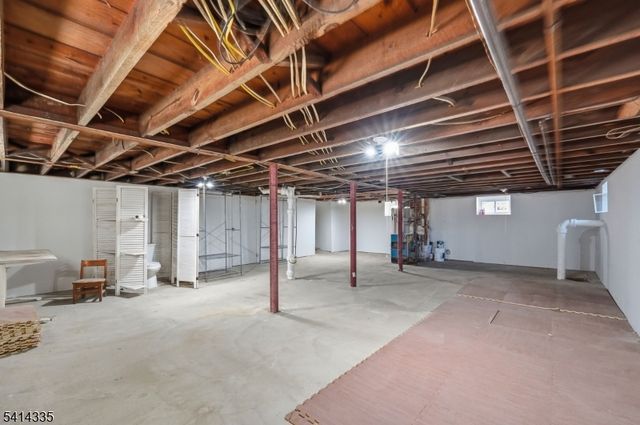 143 Carpenter St, Belleville Twp., NJ 07109