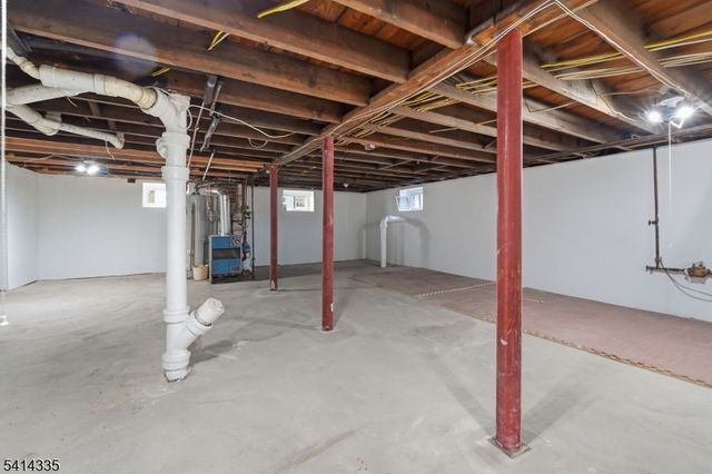 143 Carpenter St, Belleville Twp., NJ 07109