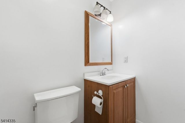 143 Carpenter St, Belleville Twp., NJ 07109