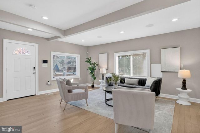 3151 NEWTON ST NE, Washington, DC 20018