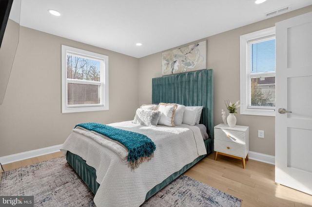 3151 NEWTON ST NE, Washington, DC 20018