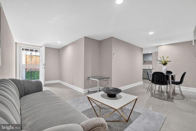 3151 NEWTON ST NE, Washington, DC 20018