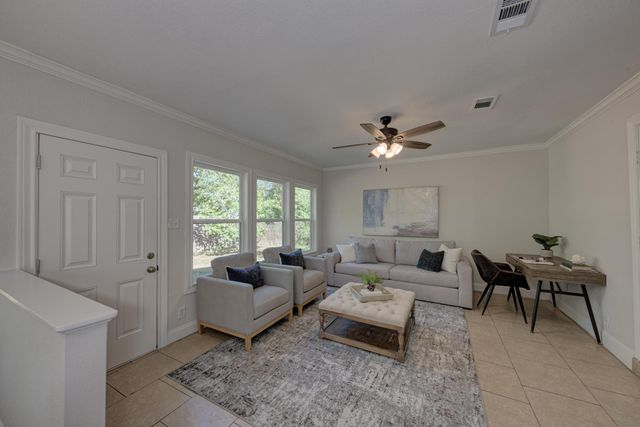 3206 BARNSLEY DR, Austin, TX 78745