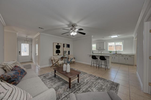 3206 BARNSLEY DR, Austin, TX 78745