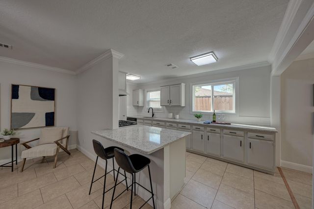 3206 BARNSLEY DR, Austin, TX 78745