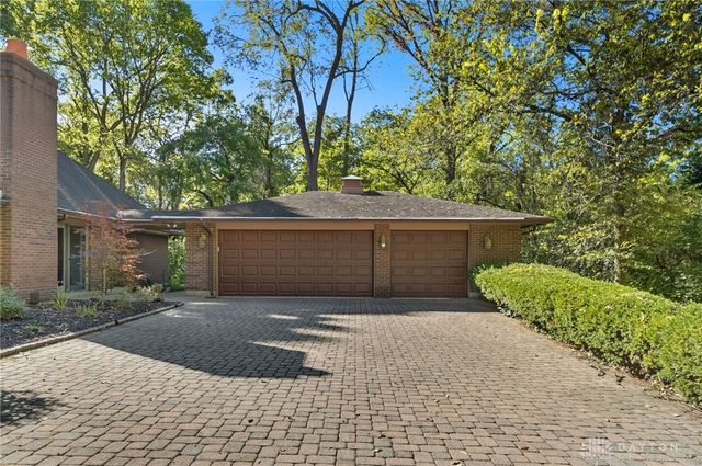 1211 Runnymede Road, Oakwood, OH 45419