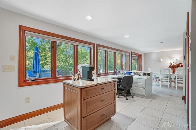 1211 Runnymede Road, Oakwood, OH 45419