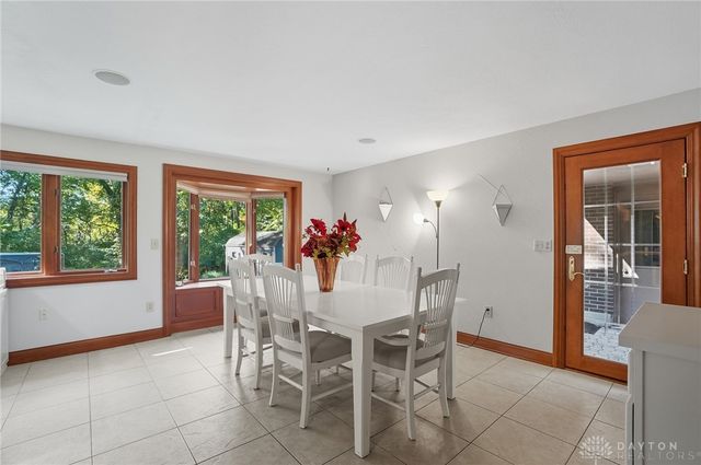 1211 Runnymede Road, Oakwood, OH 45419