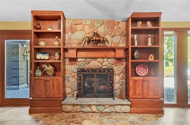 1211 Runnymede Road, Oakwood, OH 45419